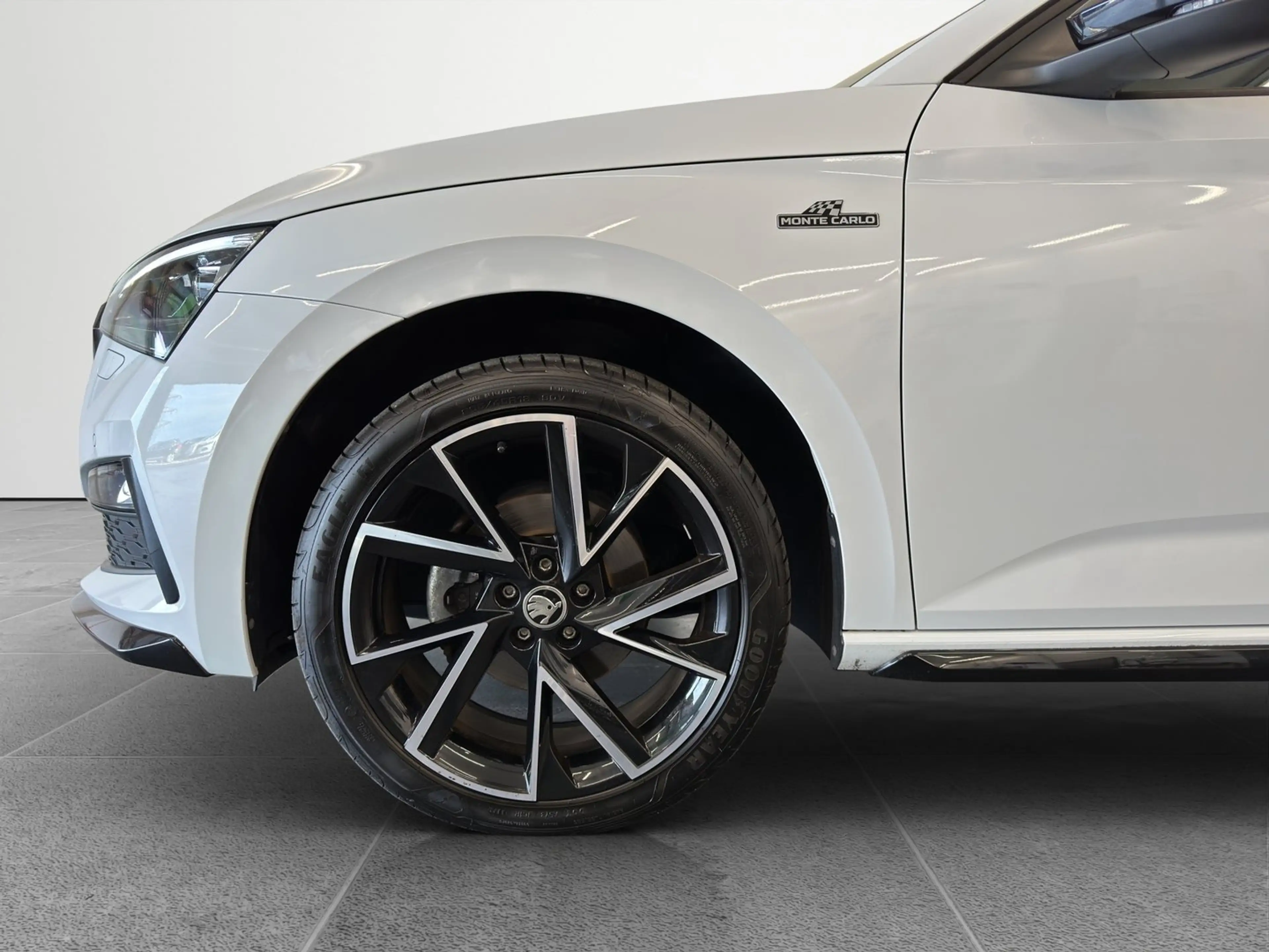 Skoda Scala Monte Carlo TSI — photo 9