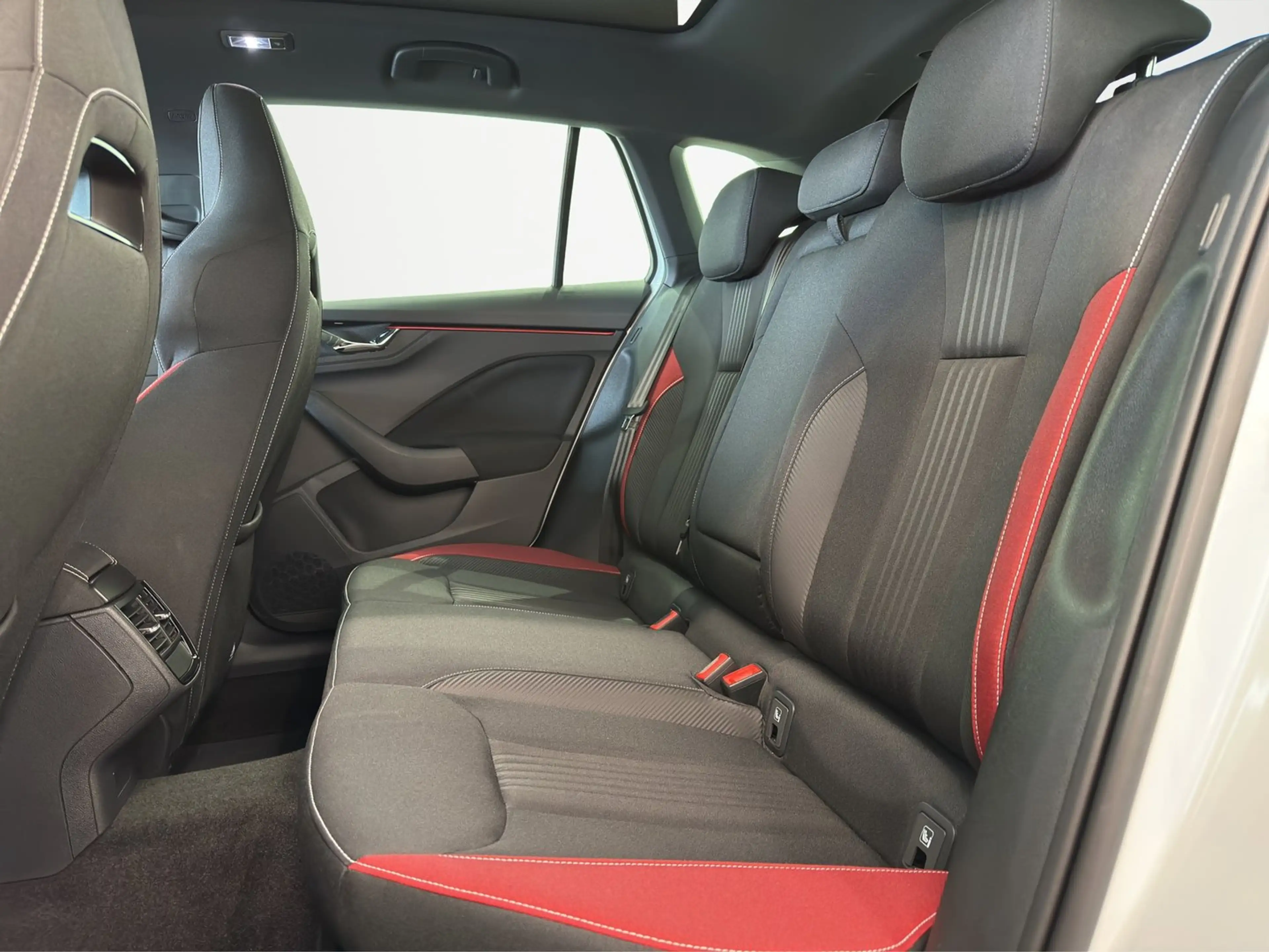 Skoda Scala Monte Carlo TSI — photo 12