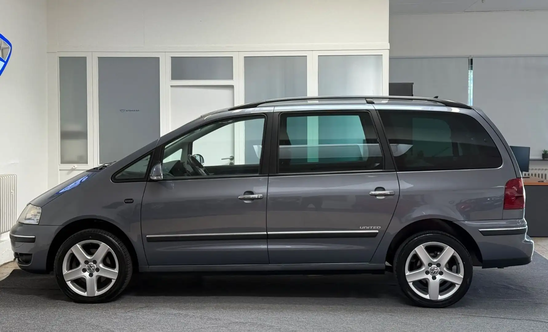Volkswagen Sharan United2.0/NAVI/SHZ/ZAHNRIEMENWECHSEL Grigio - 2