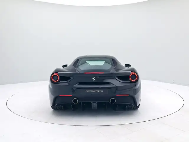 Ferrari 488 view 9