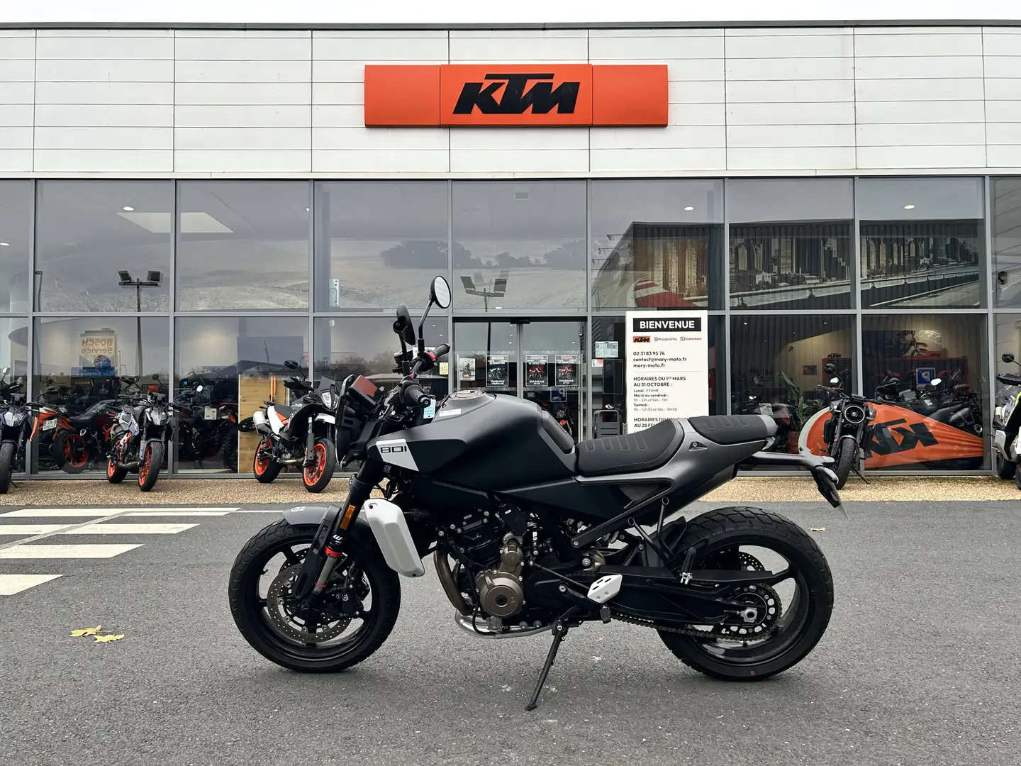 Husqvarna Svartpilen Negro - 1