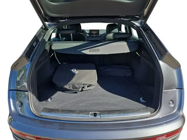 Audi Q5 view 14