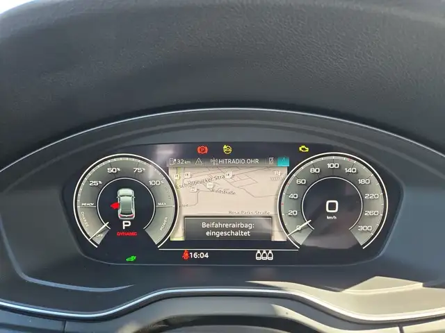 Audi Q5 view 9