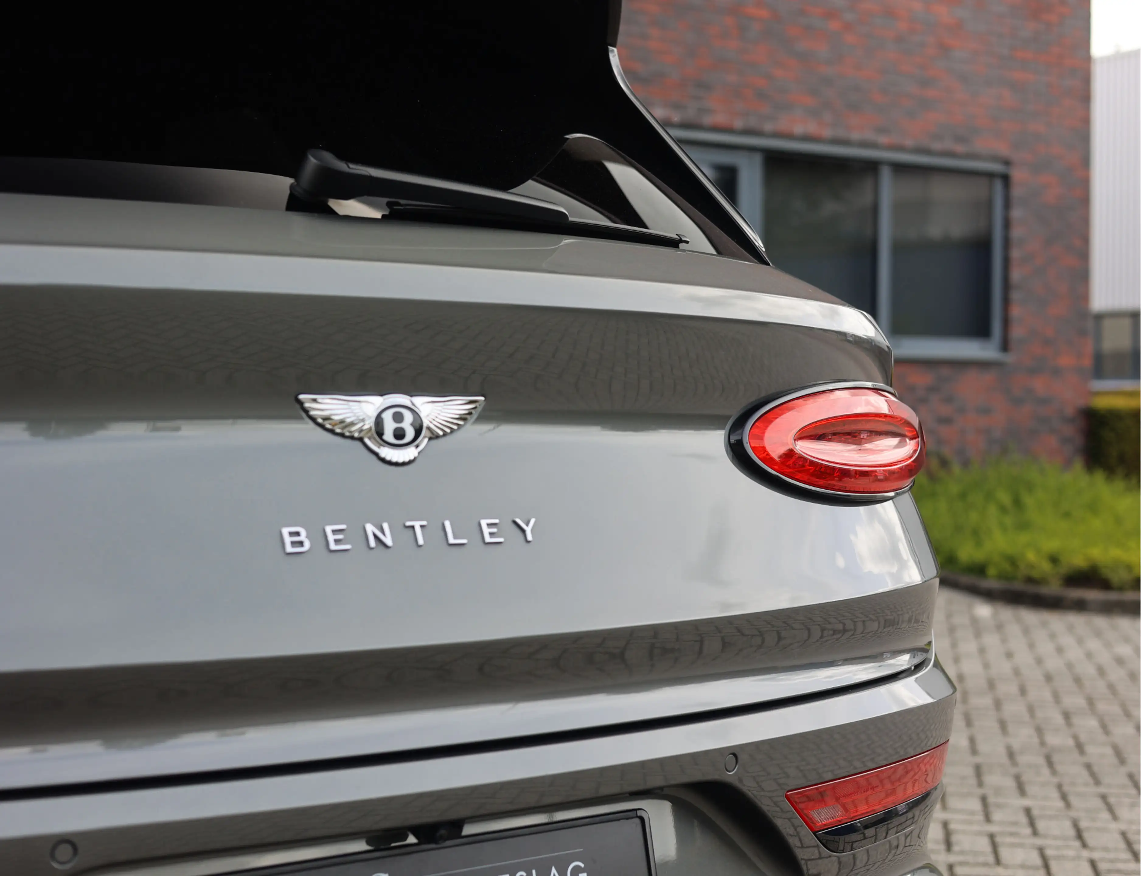 Bentley Bentayga V6 Hybrid | Mulliner - Naim - Night Vision — photo 11