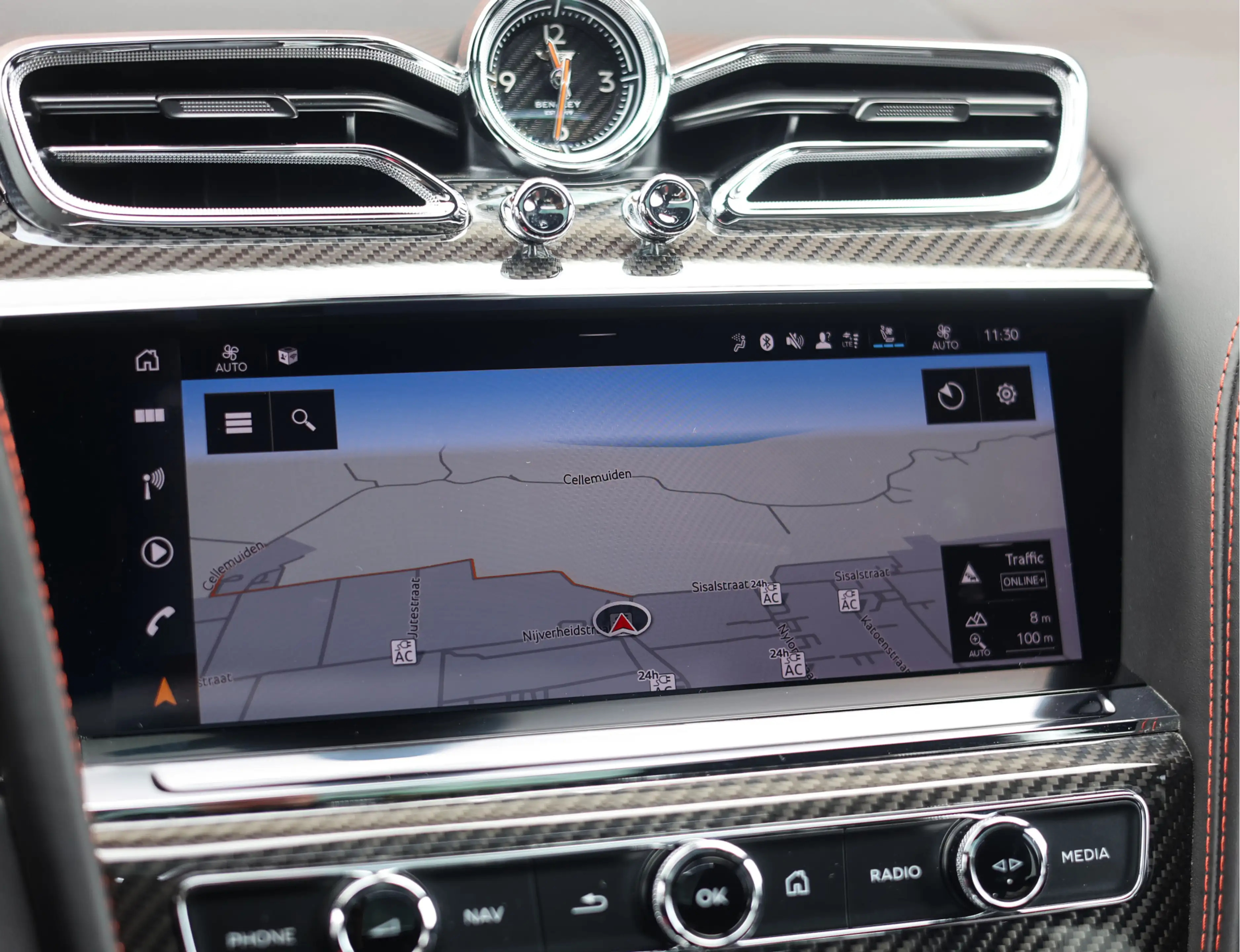 Bentley Bentayga V6 Hybrid | Mulliner - Naim - Night Vision — photo 49