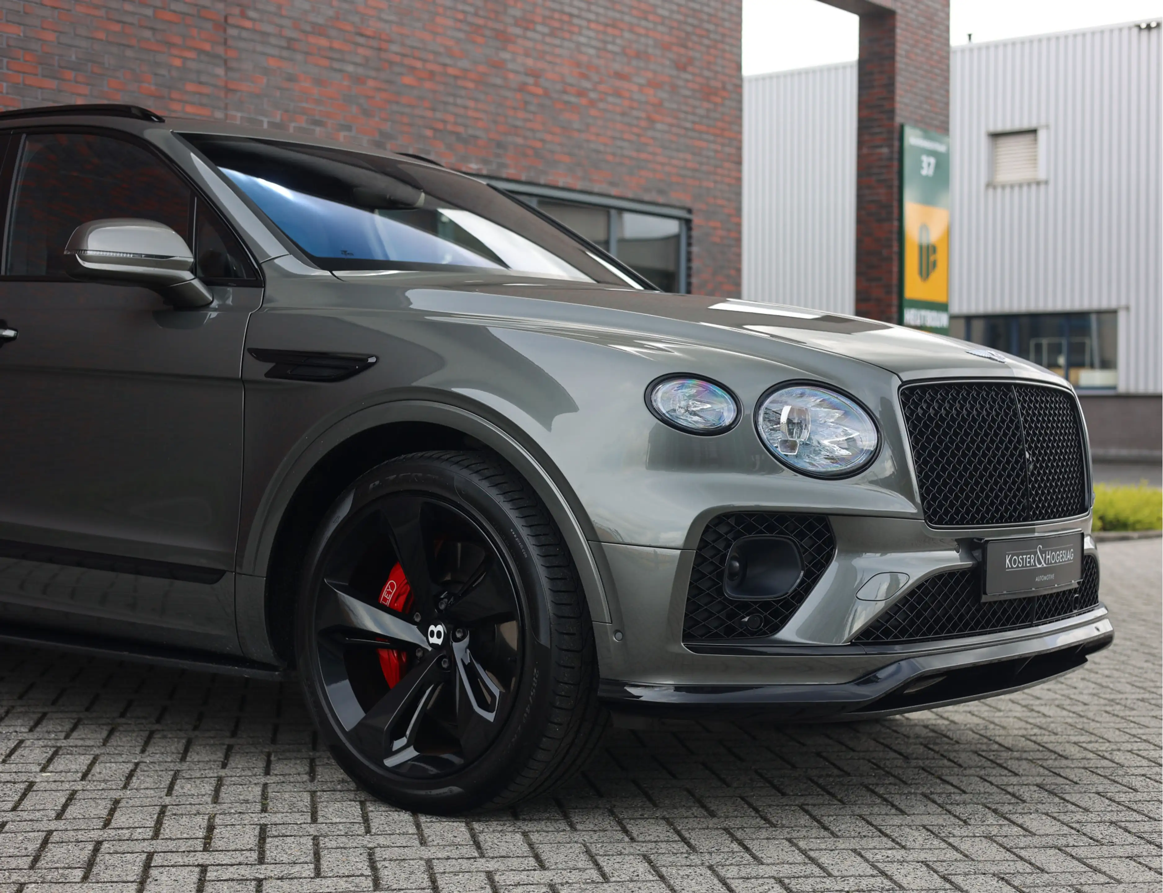 Bentley Bentayga V6 Hybrid | Mulliner - Naim - Night Vision — photo 8