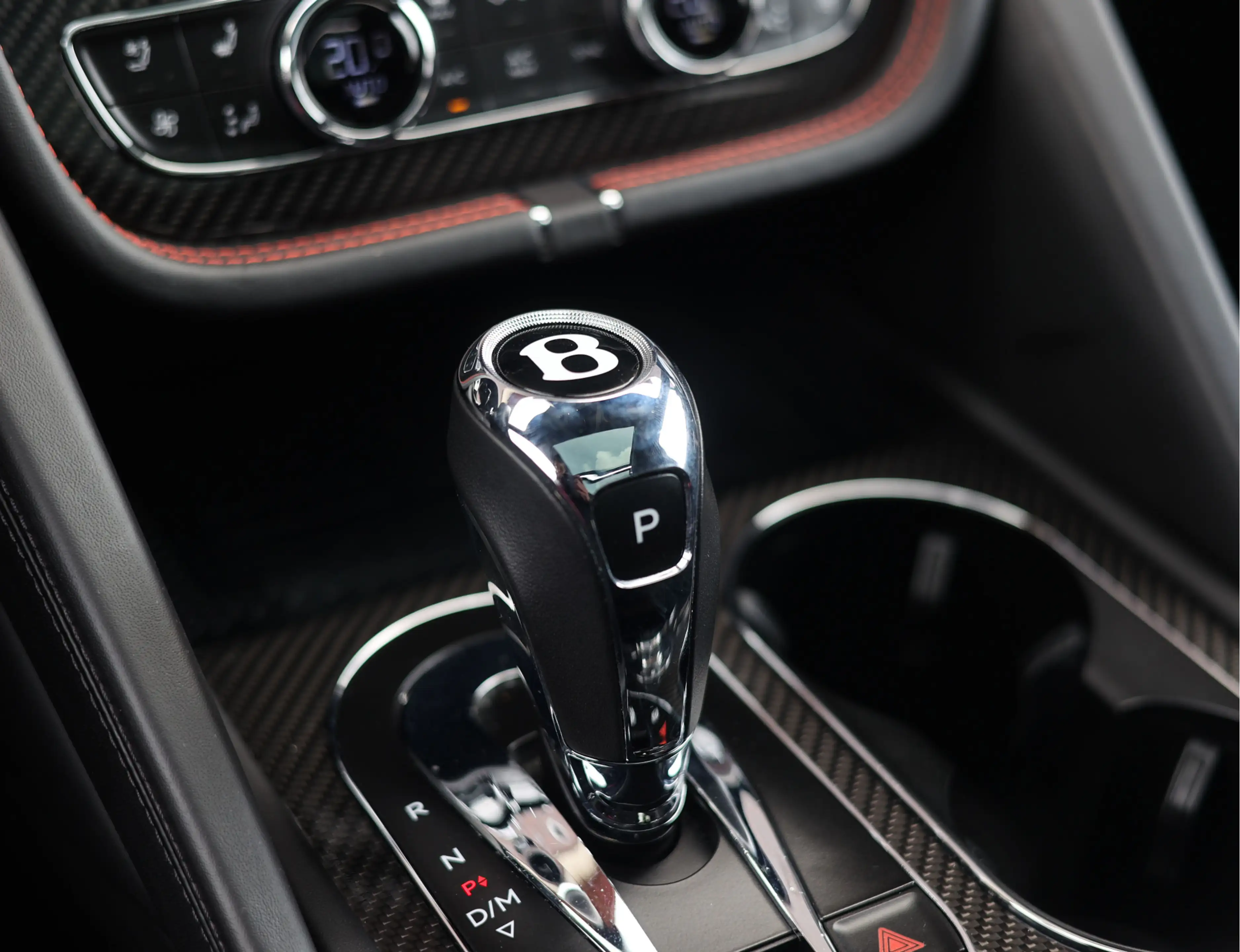 Bentley Bentayga V6 Hybrid | Mulliner - Naim - Night Vision — photo 42