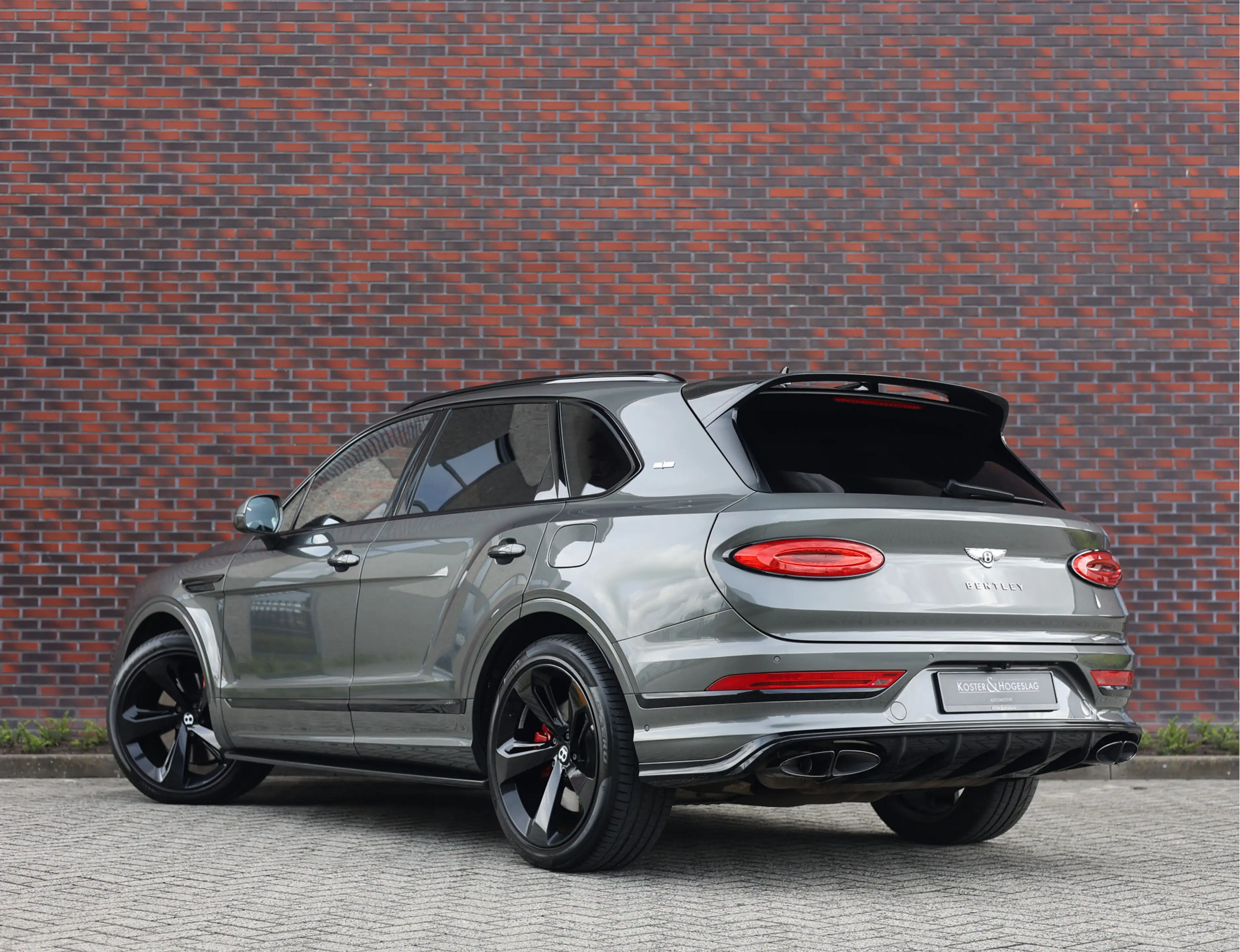 Bentley Bentayga V6 Hybrid | Mulliner - Naim - Night Vision — photo 2