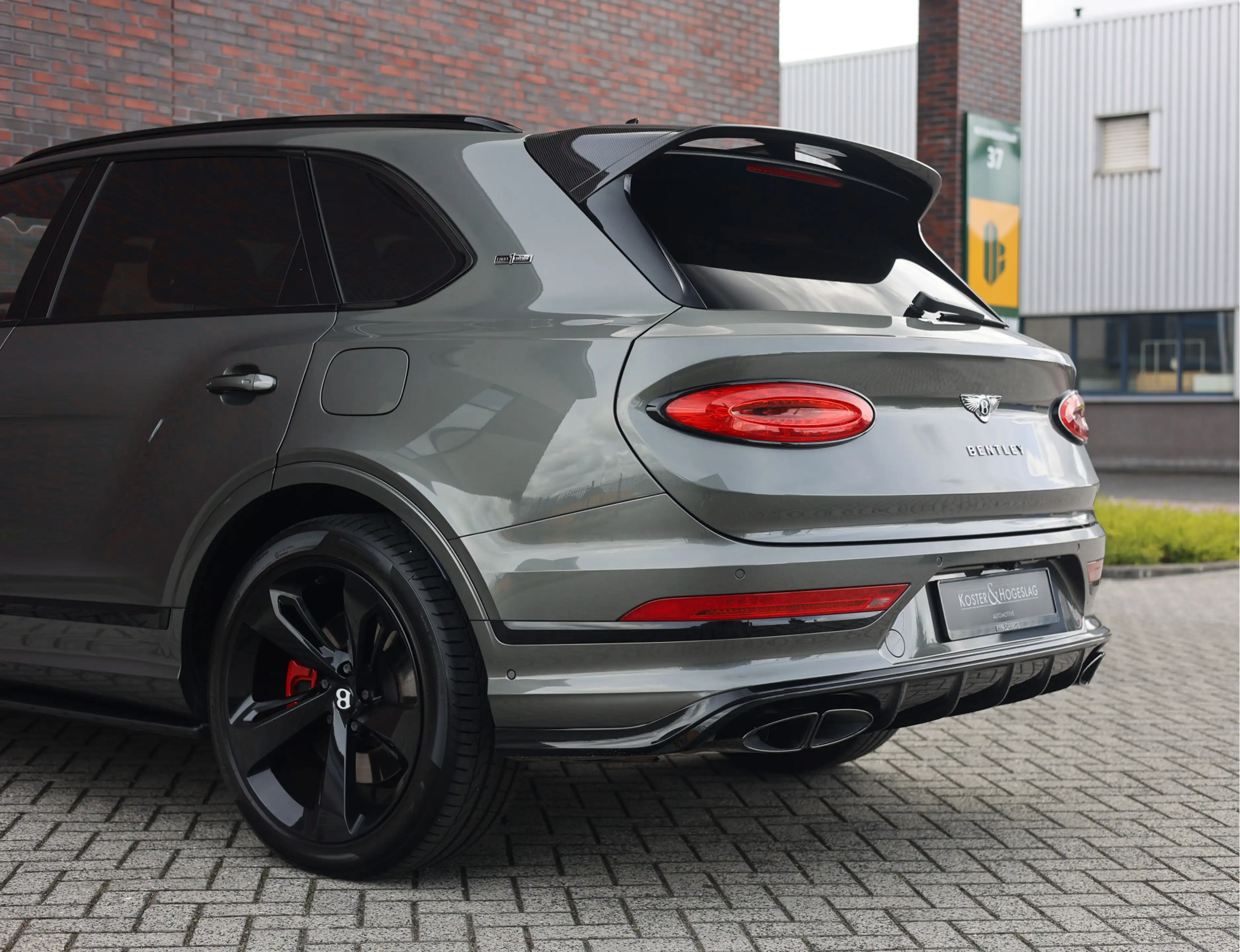 Bentley Bentayga V6 Hybrid | Mulliner - Naim - Night Vision — photo 10