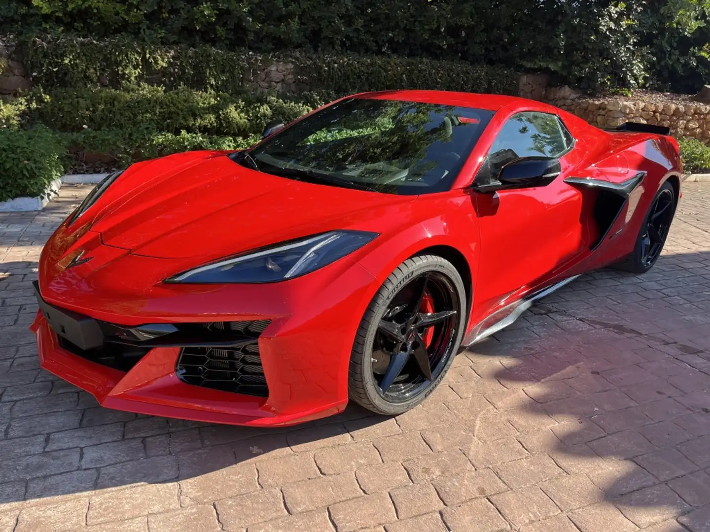 Chevrolet Corvette E-Ray 3LZ Convertible Rood - 1