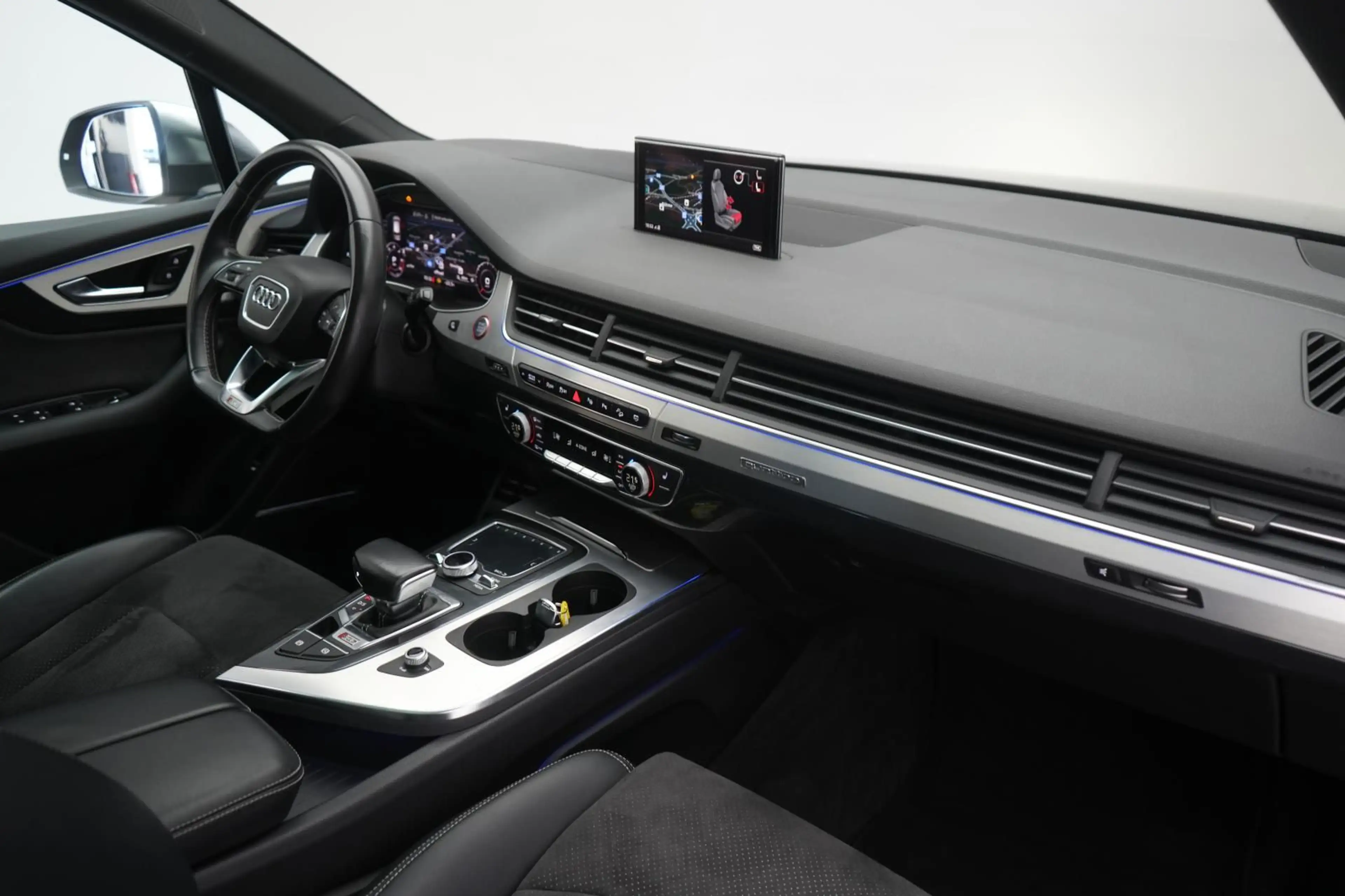 Audi SQ7 4.0 TDI quattro tiptronic ACC/Kamera/HUD/Pan — photo 11