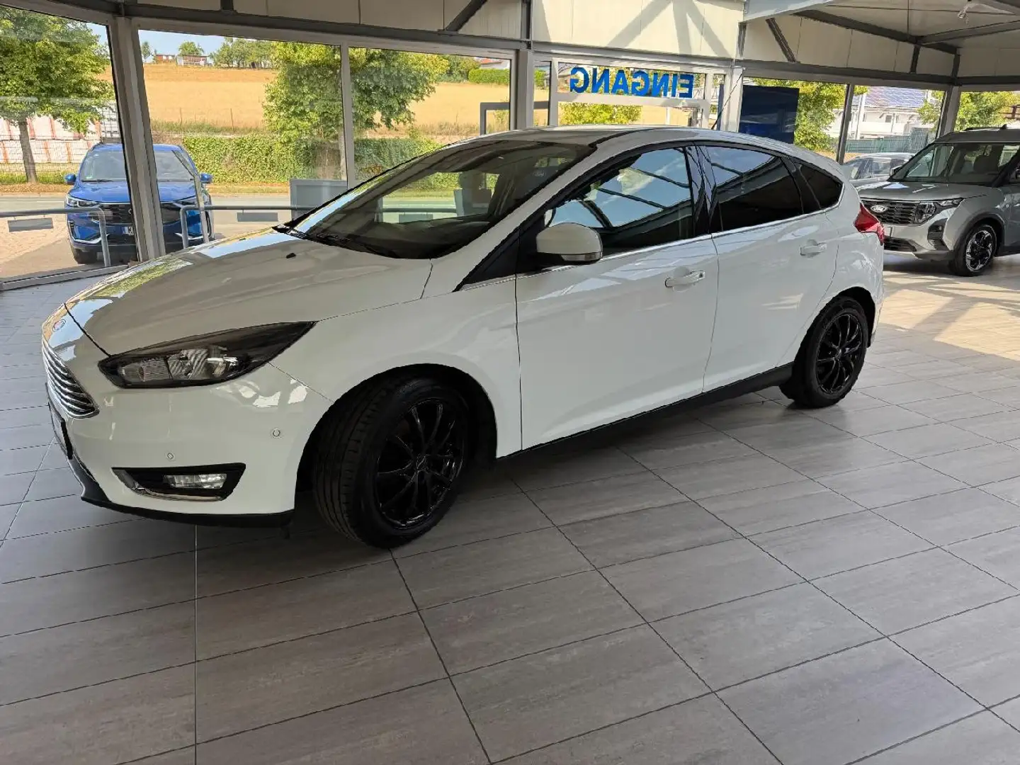 Ford Focus Focus 1.0 EcoBoost Titanium Blanc - 1
