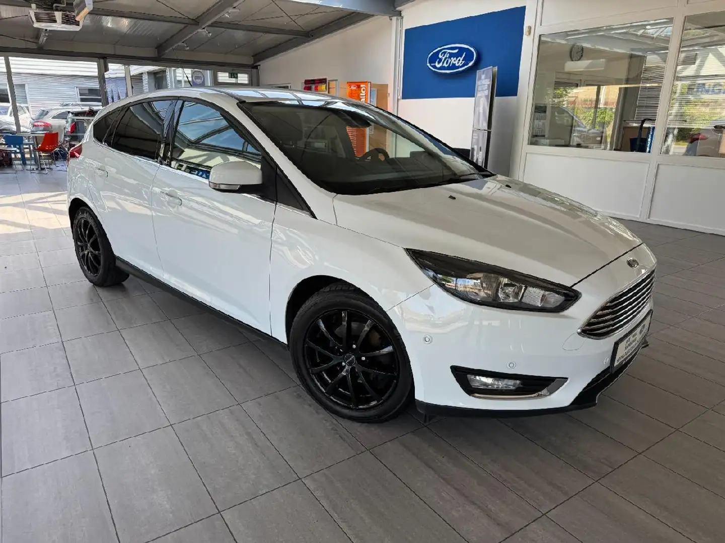 Ford Focus Focus 1.0 EcoBoost Titanium Blanco - 2