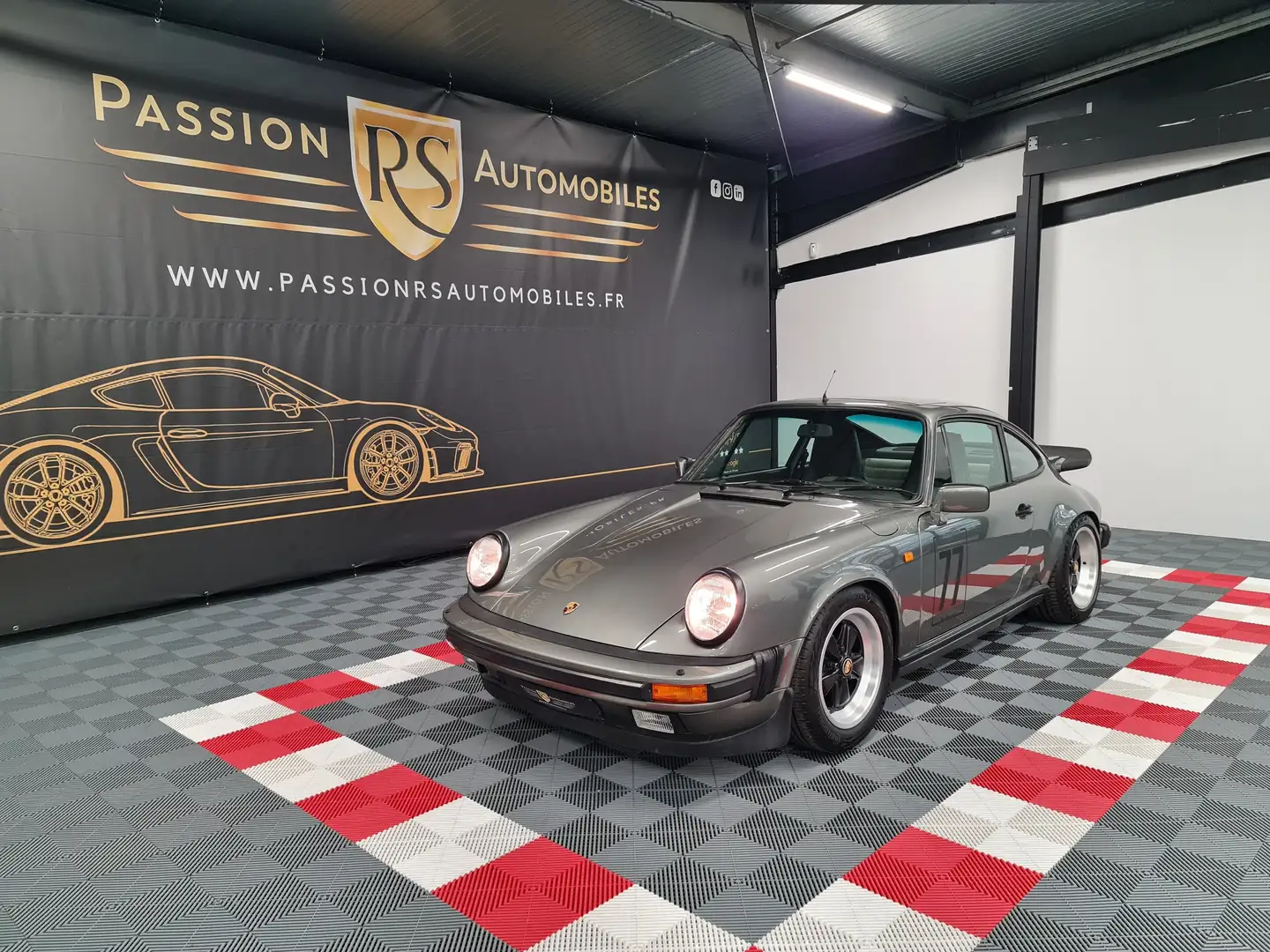 Porsche 911 911 Coupé Carrera Зелений - 1