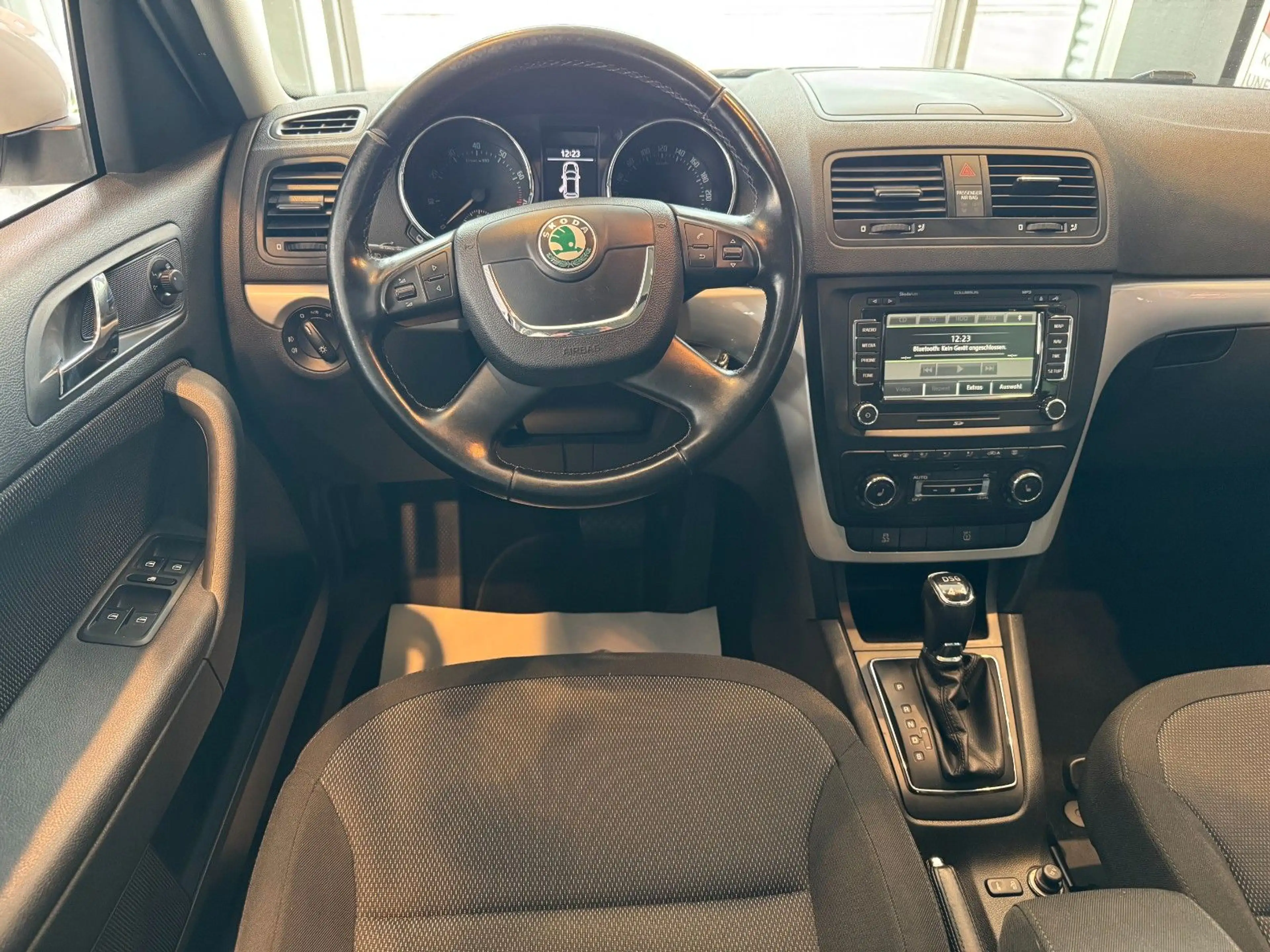 Skoda Yeti Ambition Plus Edition 4x4 — photo 8