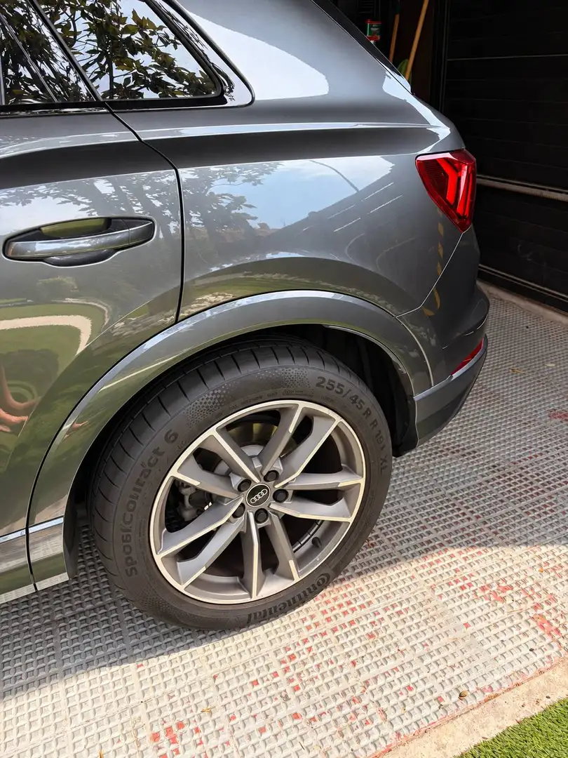 Audi Q3 Q3 Sportback 35 TDI Black line S tronic Black line Gris - 1