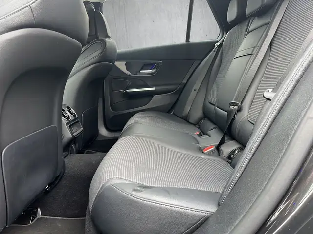 Mercedes-Benz 300 view 10