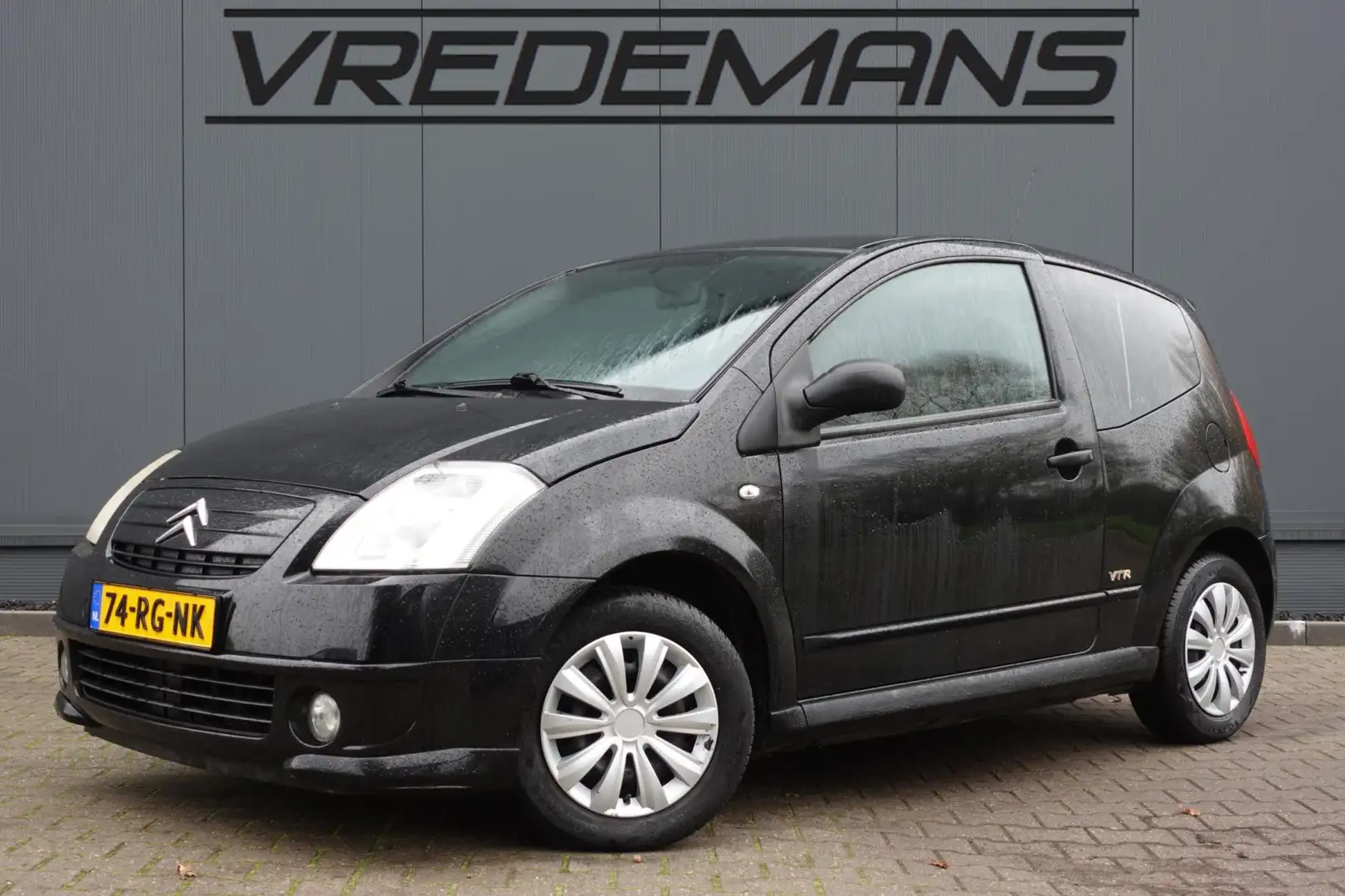 Citroen C2 1.1i VTR Zwart - 1