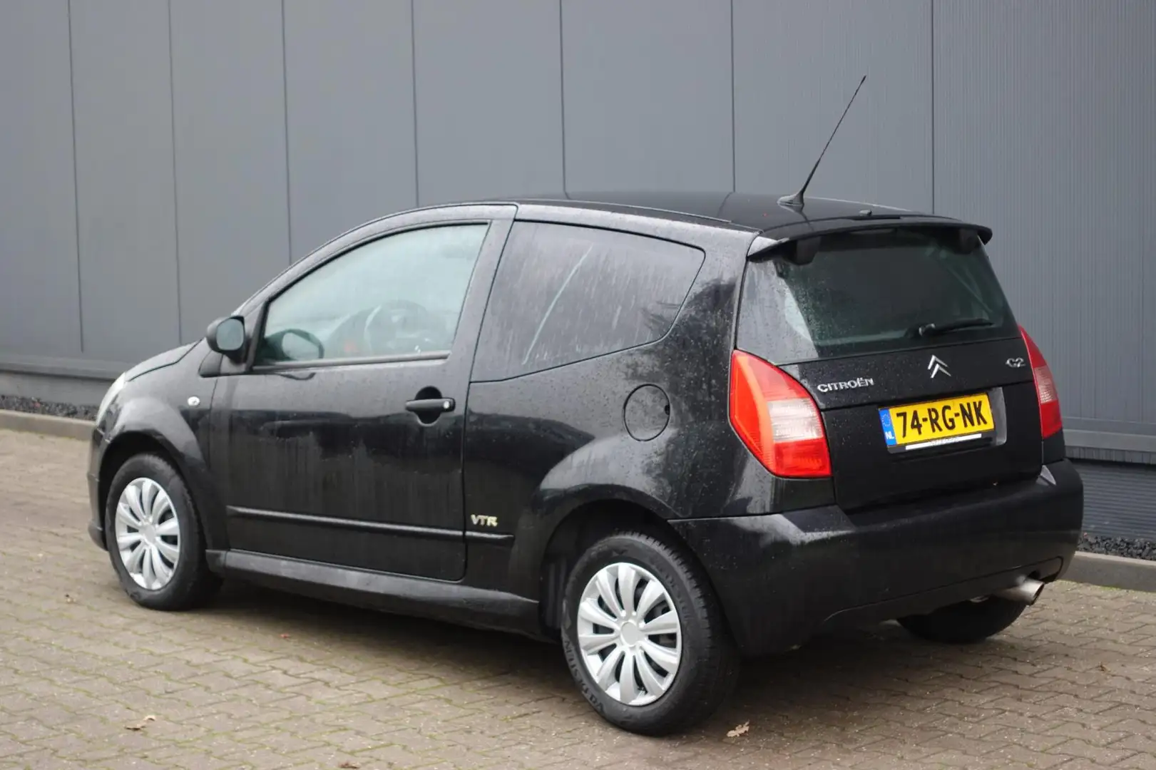 Citroen C2 1.1i VTR Zwart - 2