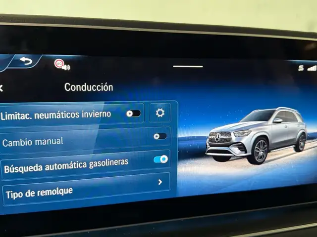 Mercedes-Benz Gle view 22