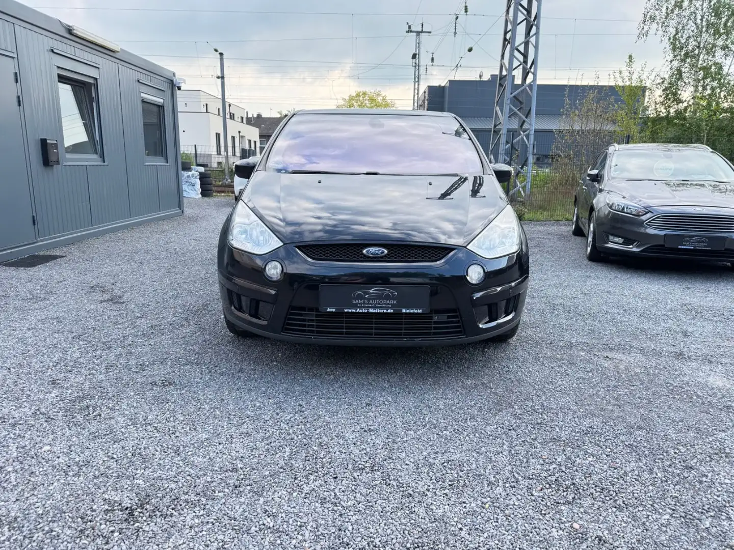 Ford S-Max 2.2 TDCI Titanium AHK SHZ NAVI TEMPOMAT Noir - 2