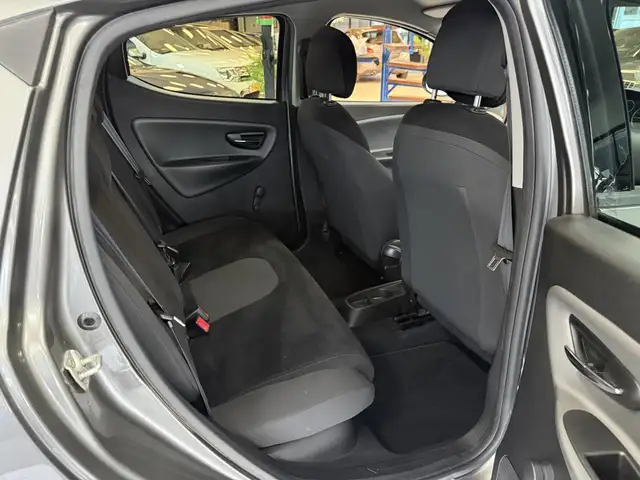 Lancia Ypsilon view 21