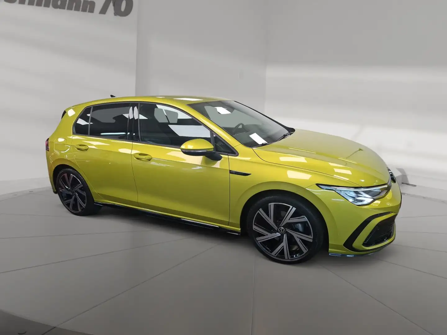 Volkswagen Golf VIII 1.5 eTSI R-Line SHZ LED LM PDC Climatr. Gelb - 2