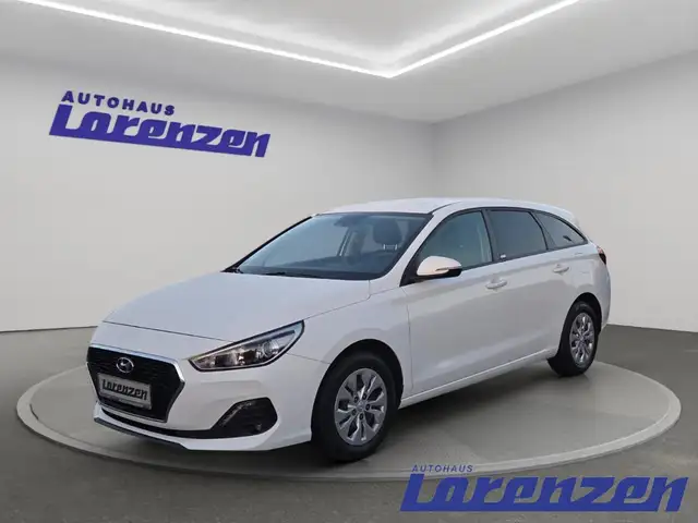 Hyundai i30 Select Kombi 1.4 Spurhalteass. Fernlichtass. Alarm
