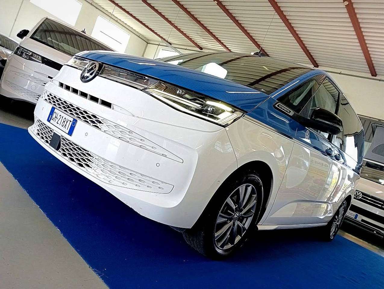 Volkswagen T7 Multivan 1.4 TSI eHYBRID PHEV ENERGETIC BICOLOR TETTO 360° MATRIX
