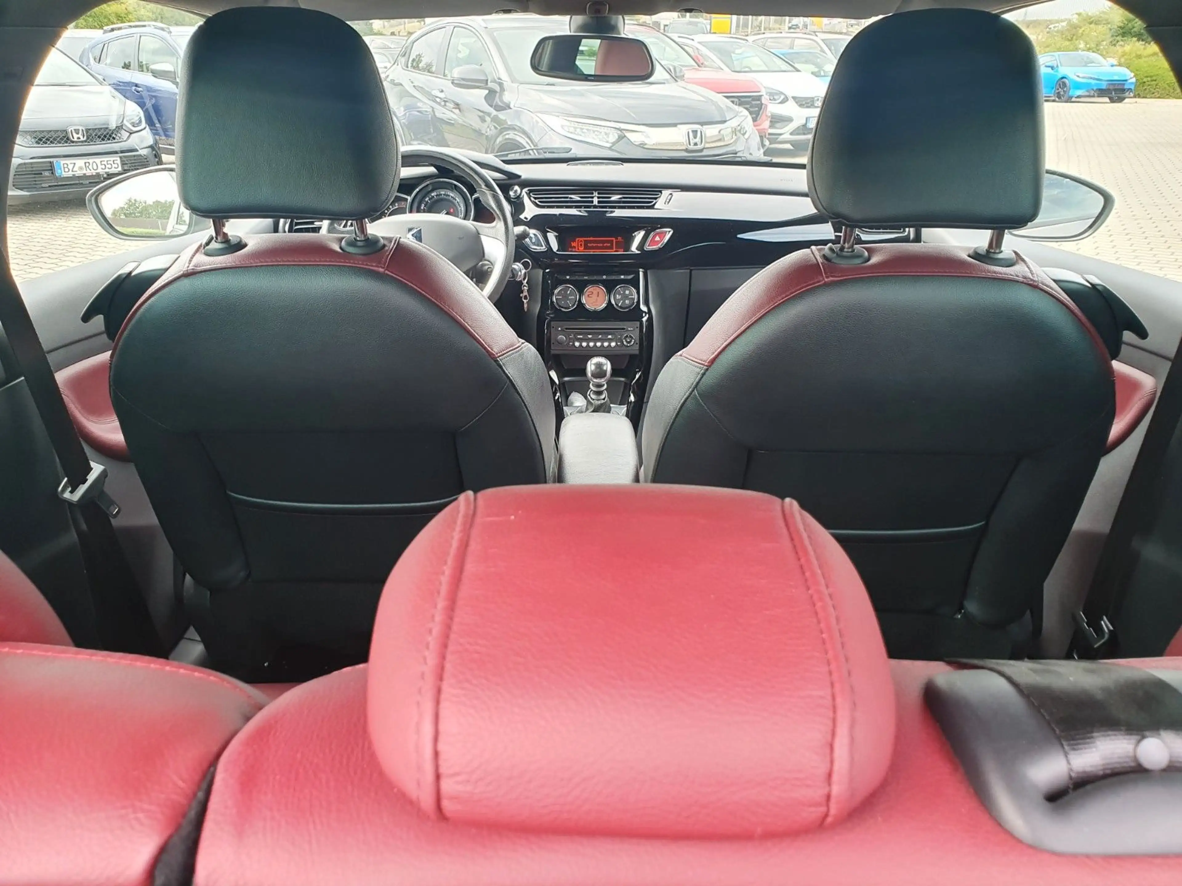 Citroen DS3 SportChic 1,6T 56TKM, Leder — photo 13