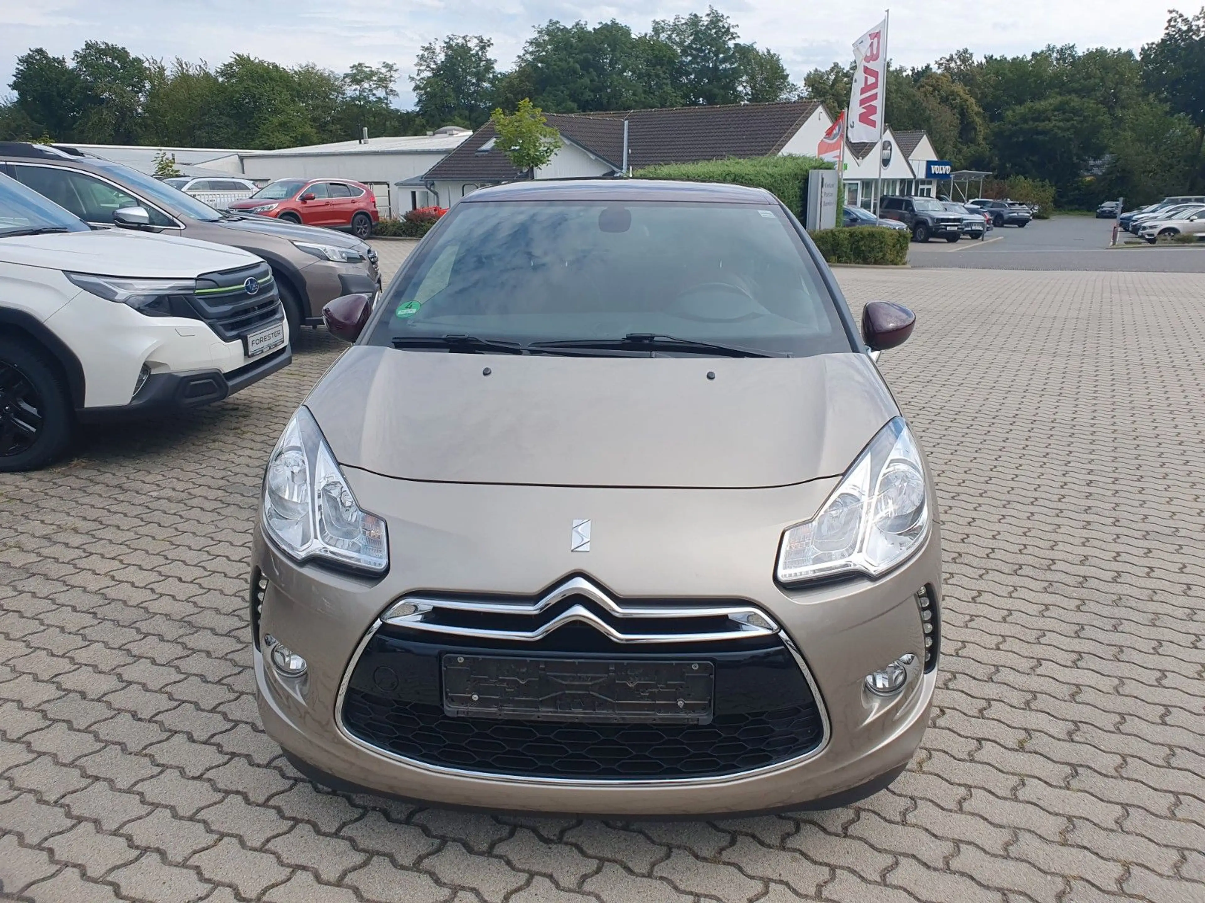 Citroen DS3 SportChic 1,6T 56TKM, Leder — photo 7