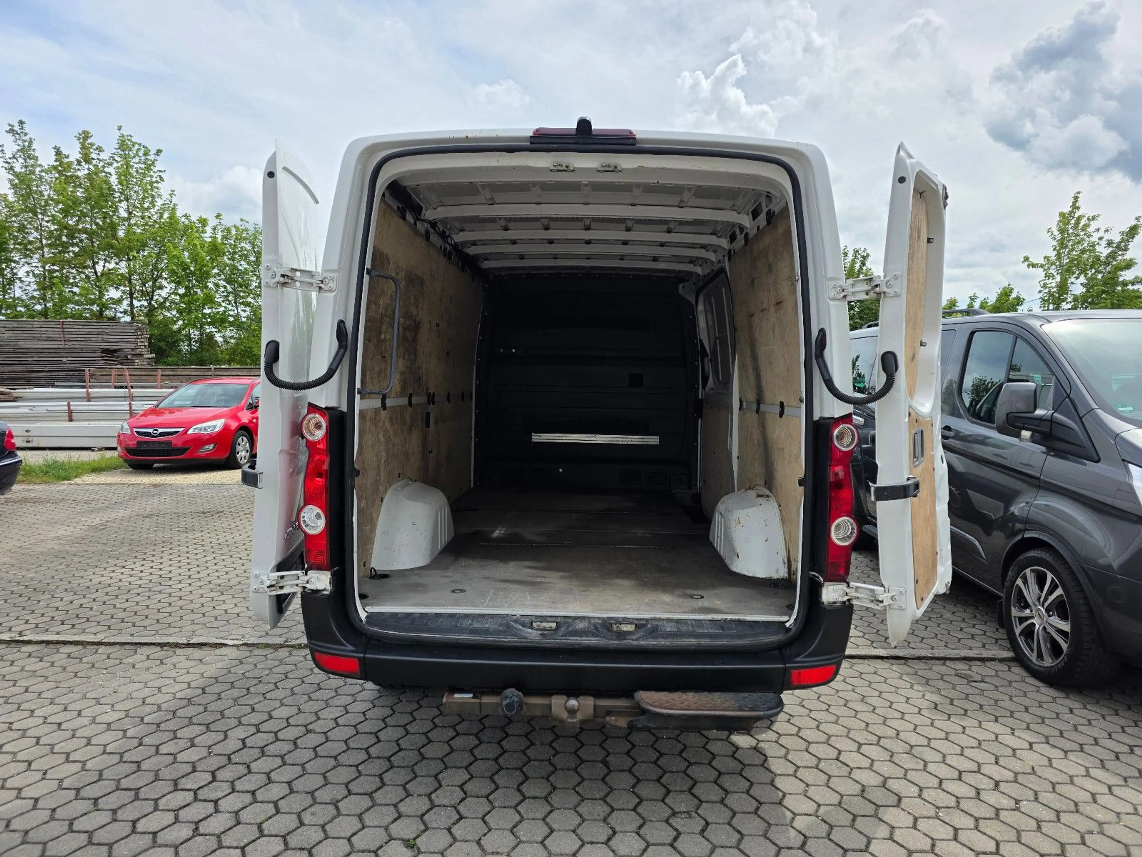 Volkswagen Crafter Kasten 35 mittel L2H1 / TÜV NEU — photo 6