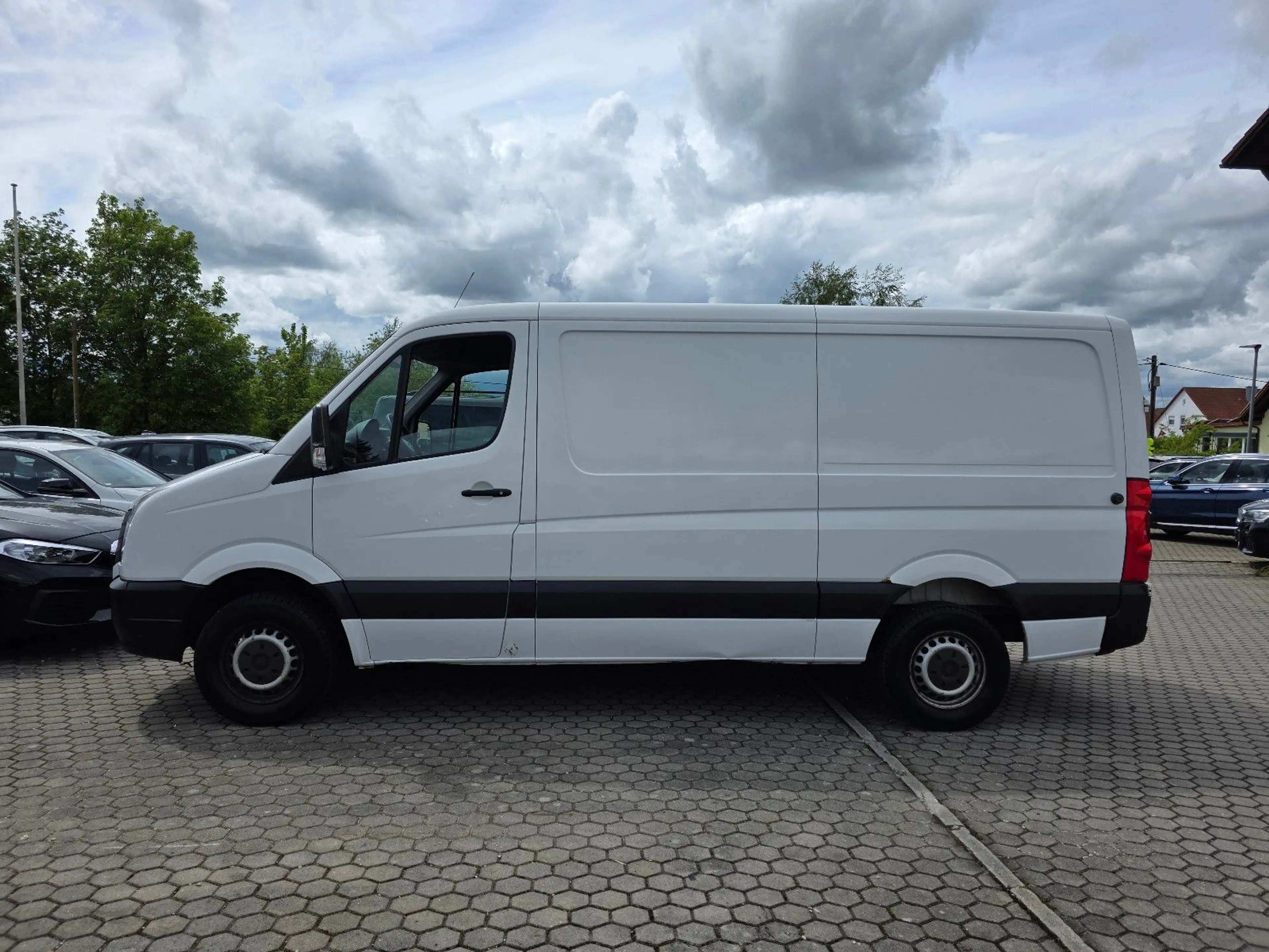 Volkswagen Crafter Kasten 35 mittel L2H1 / TÜV NEU — photo 2