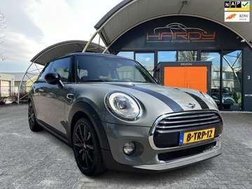 3-Deurs 1.5 Panorama Led NL-Auto Rijklaarprijs!