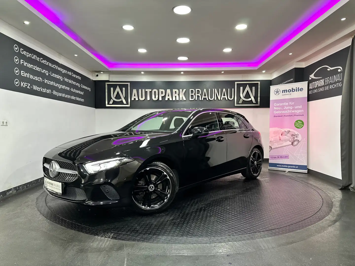 Mercedes-Benz A 180 d Progressive *LED*CARPLAY*KEYLESS* Zwart - 1