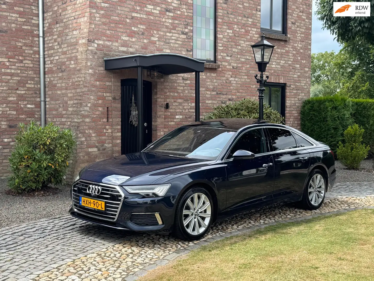 Audi A6 Limousine 50 TFSI e quattro Pano B&O Softclose HUD Blauw - 1