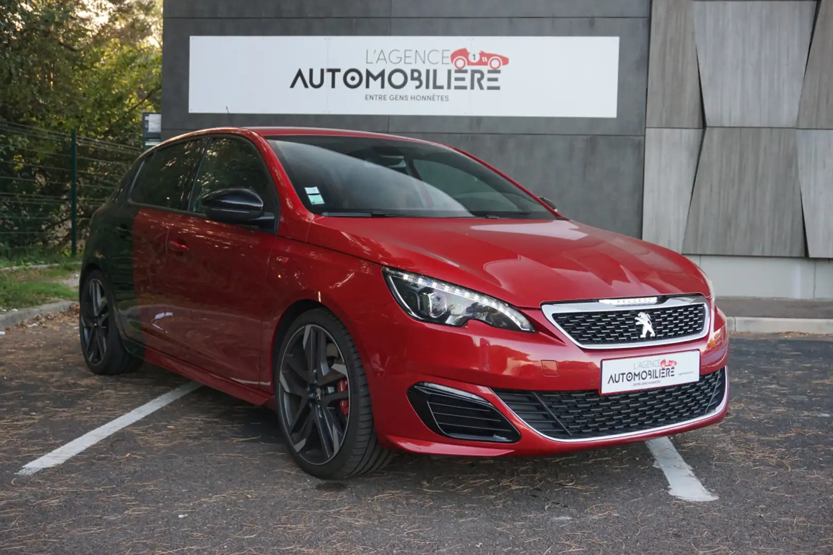 Peugeot 308 GTI 1.6 THP 16V S&S 270 ch - COUPE FRANCHE Rouge - 1