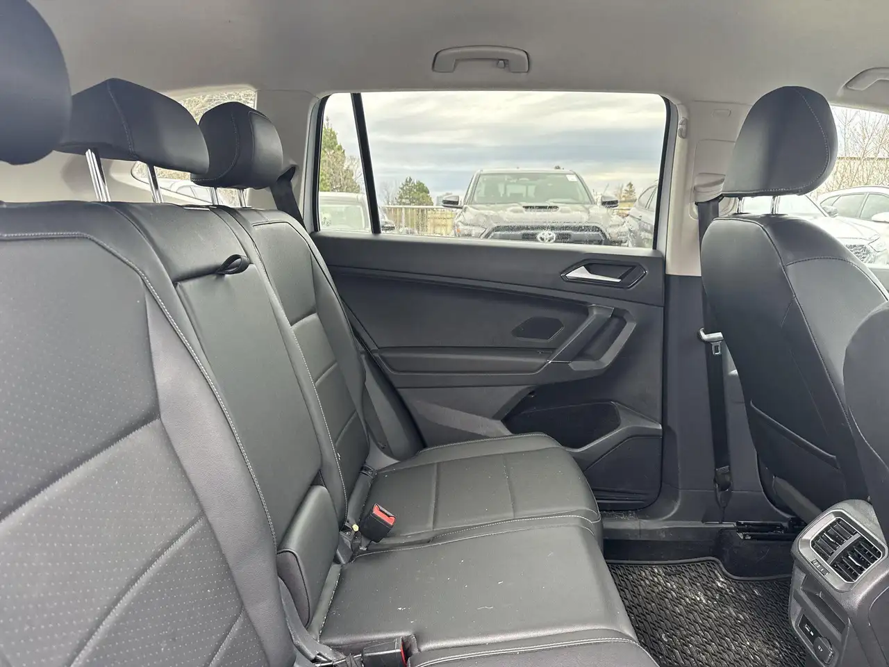 Volkswagen Tiguan снимка Volkswagen Tiguan
