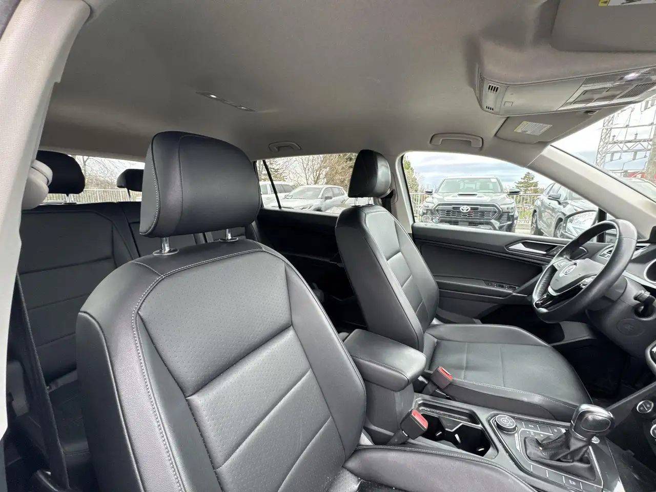 Volkswagen Tiguan снимка Volkswagen Tiguan