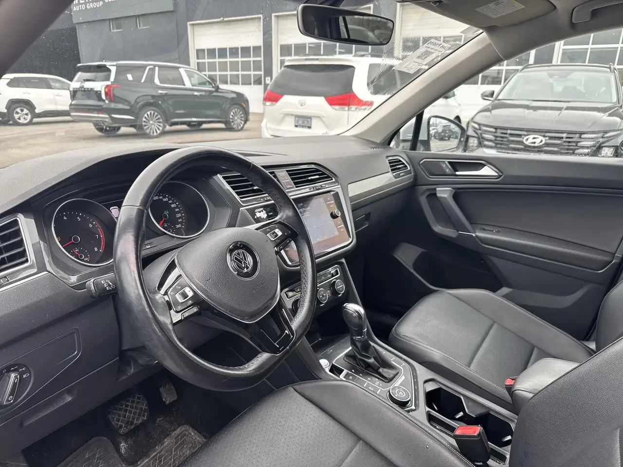 Volkswagen Tiguan снимка Volkswagen Tiguan