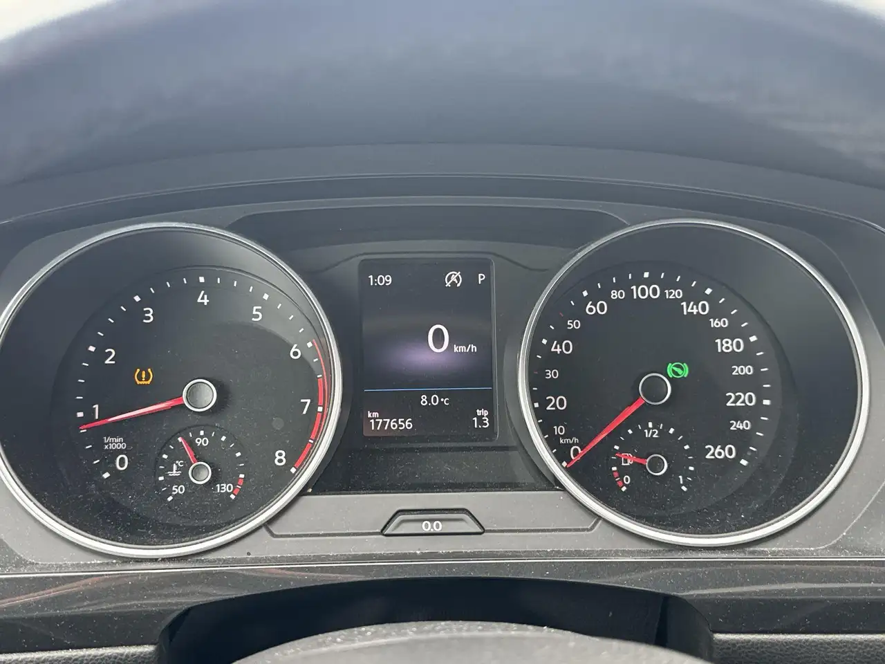 Volkswagen Tiguan снимка Volkswagen Tiguan