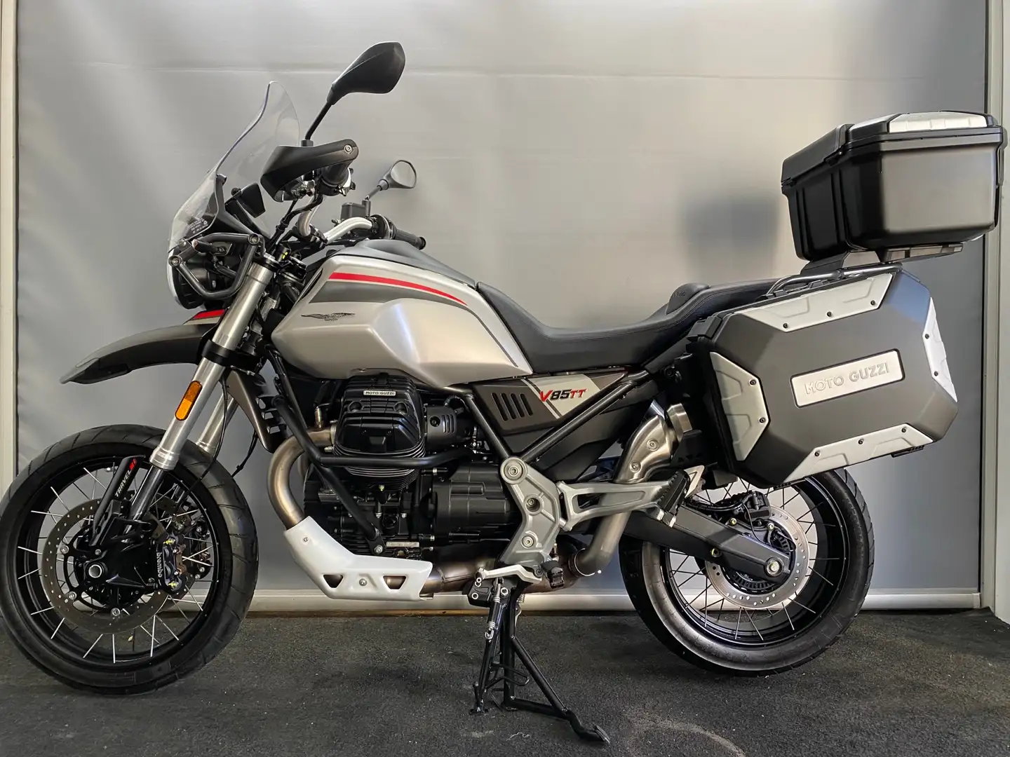 Moto Guzzi V 85 TT MOTO GUZZI V85TT TRAVEL *** garantie *** - 2