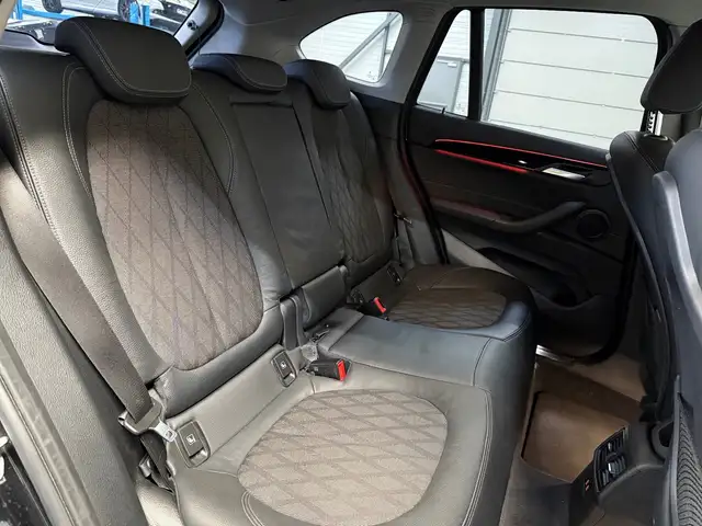 BMW X1 view 11