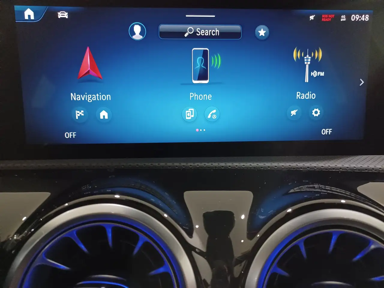 Mercedes-Benz CLA снимка Mercedes-Benz CLA