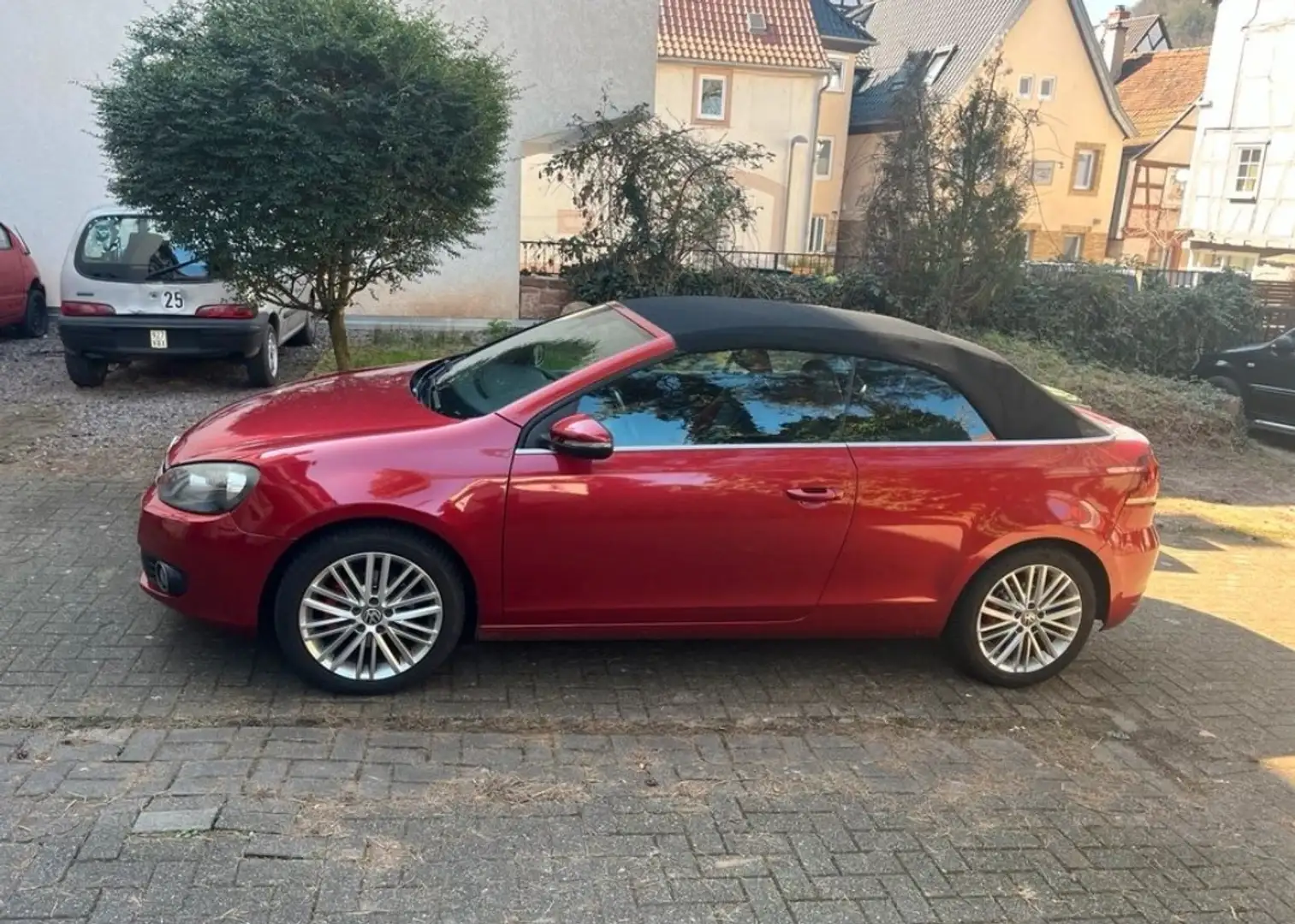 Volkswagen Golf Cabriolet Cabrio 1.6 TDI BlueMotion Technology Roşu - 1