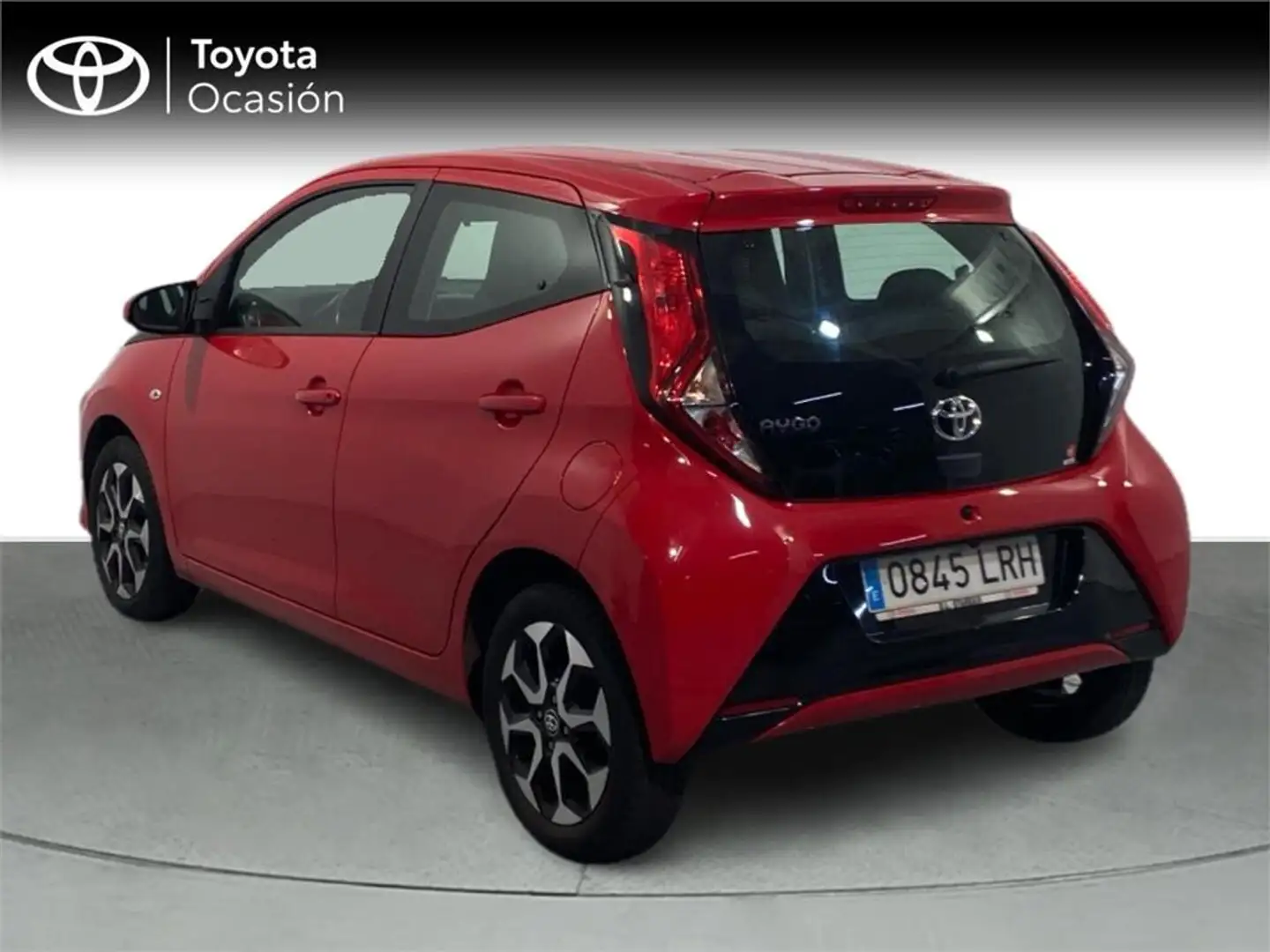 Toyota Aygo 5 Puertas x-play 70 Automático (x-shift) - 2