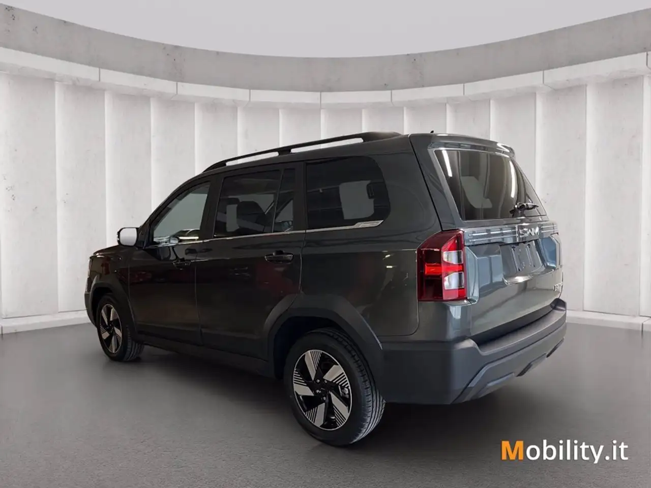 SWM G03F Super Hybrid 1.5 phev ecvt 3