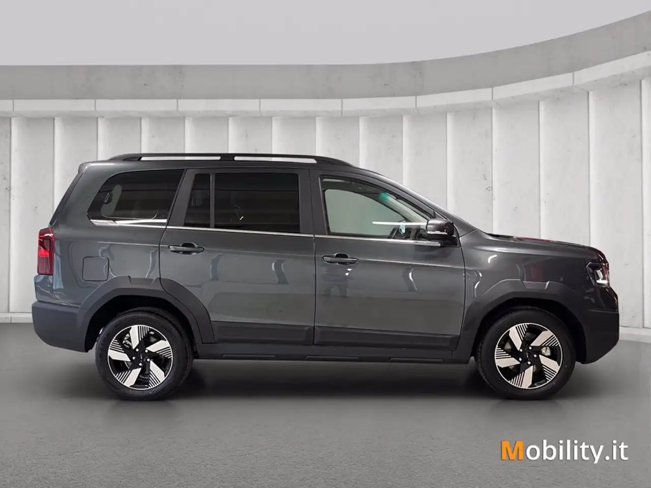 SWM G03F Super Hybrid 1.5 phev ecvt 6