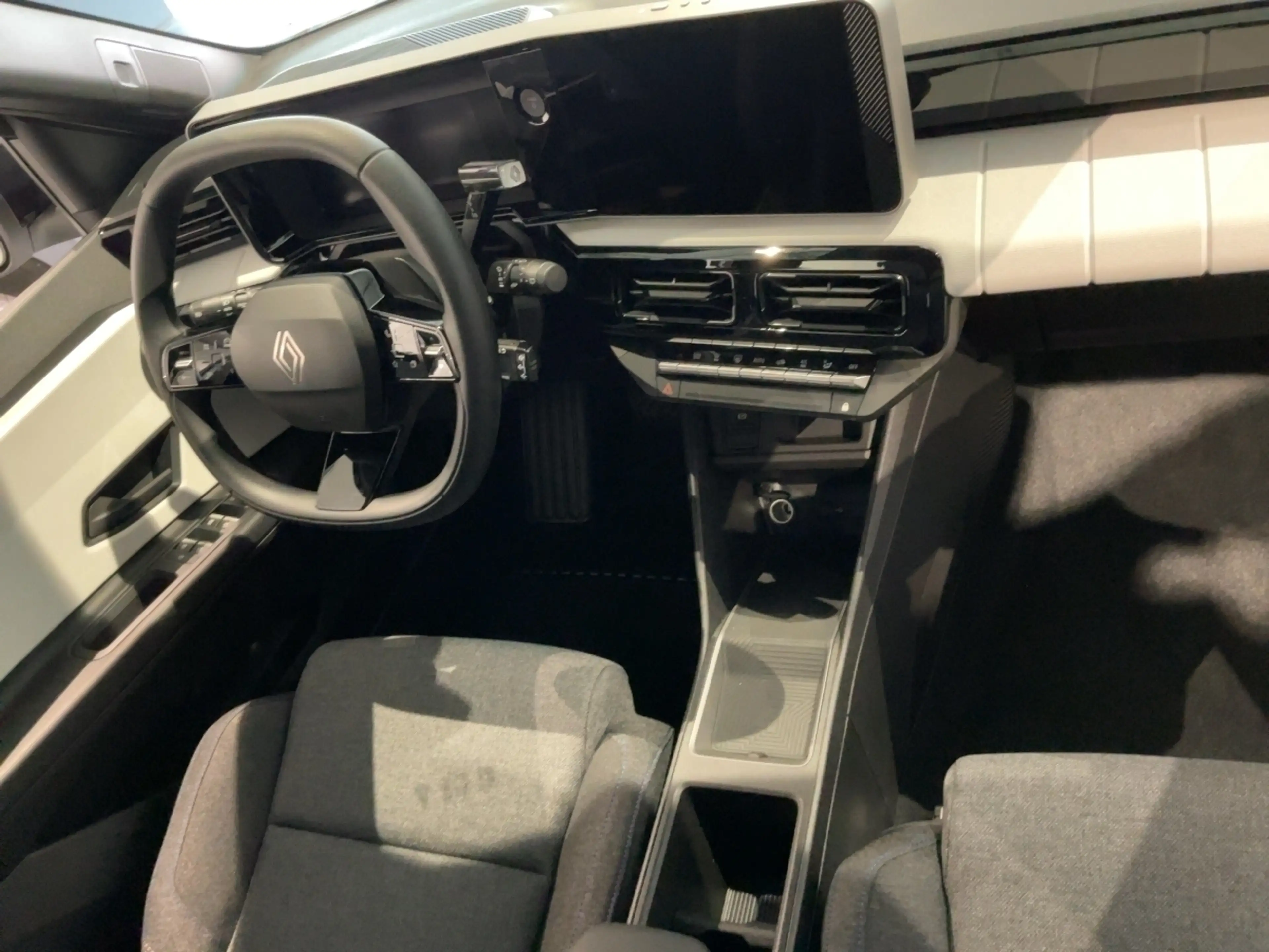 Renault R 4 E-TECH 150 Advance Comfort Range +CARGO+ — photo 8