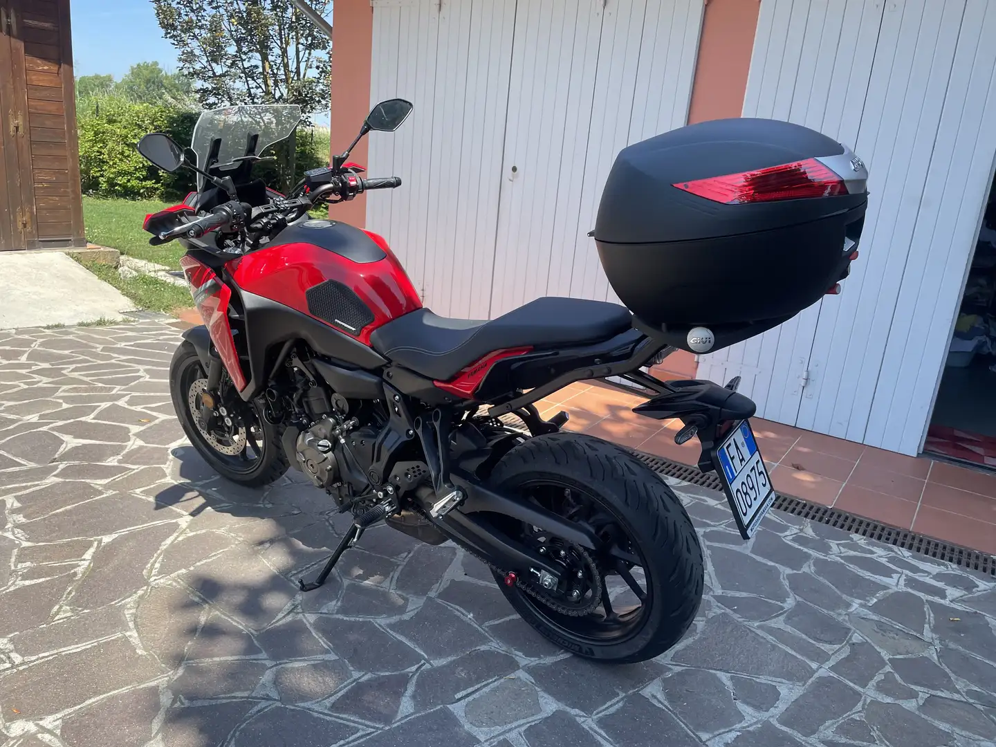Yamaha Tracer 7 my23 - 1